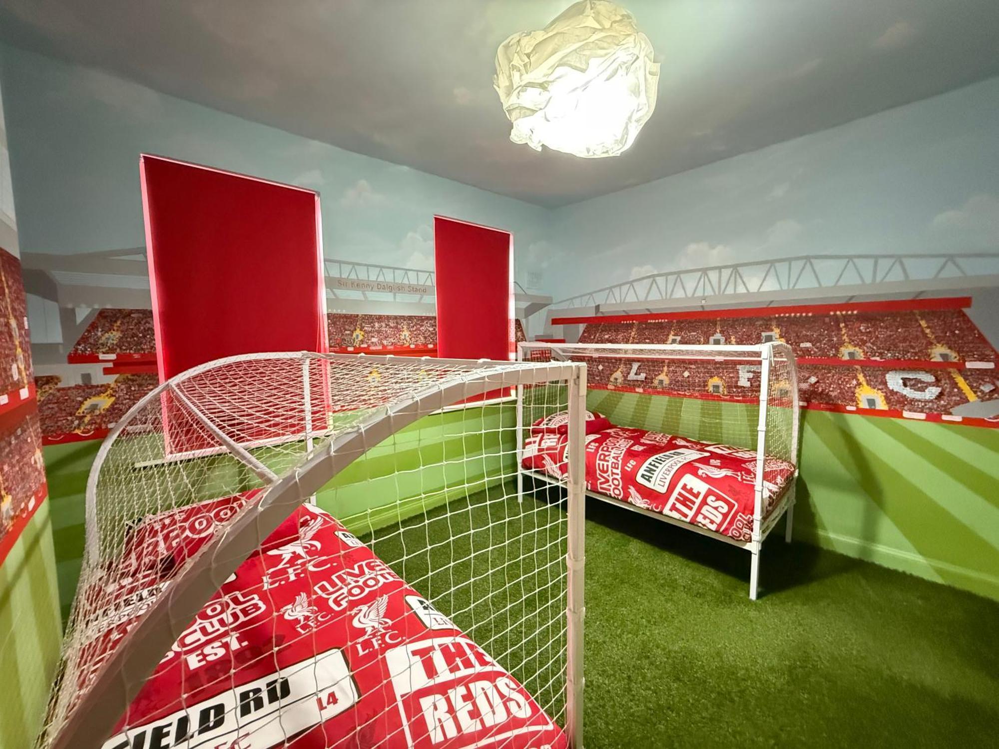 利物浦Anfield Abode - Entire Lfc Themed House别墅 外观 照片