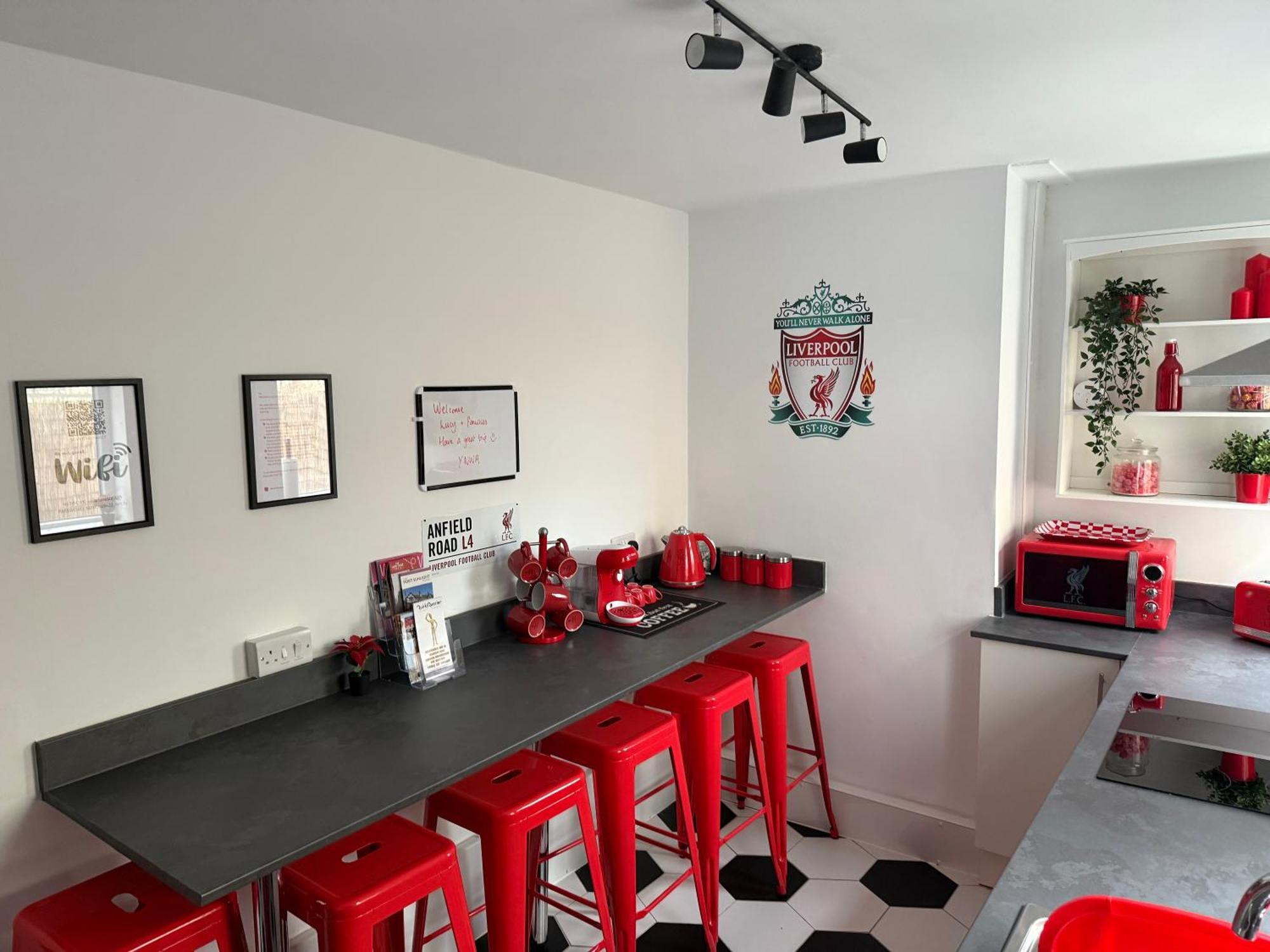 利物浦Anfield Abode - Entire Lfc Themed House别墅 外观 照片