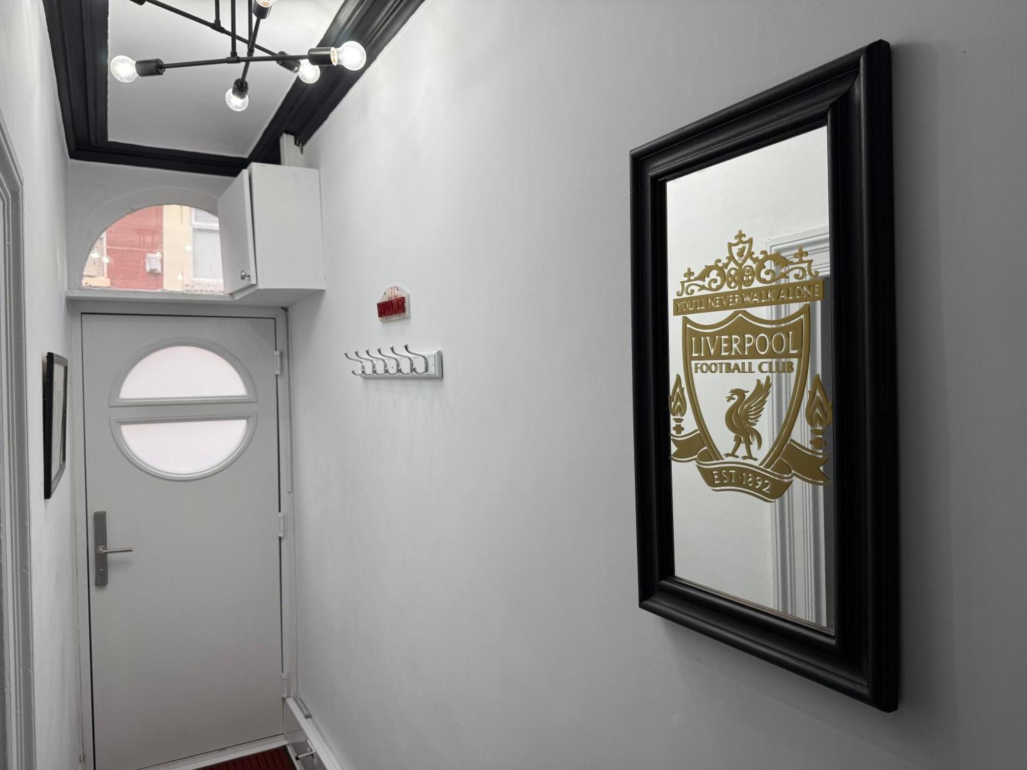 利物浦Anfield Abode - Entire Lfc Themed House别墅 外观 照片