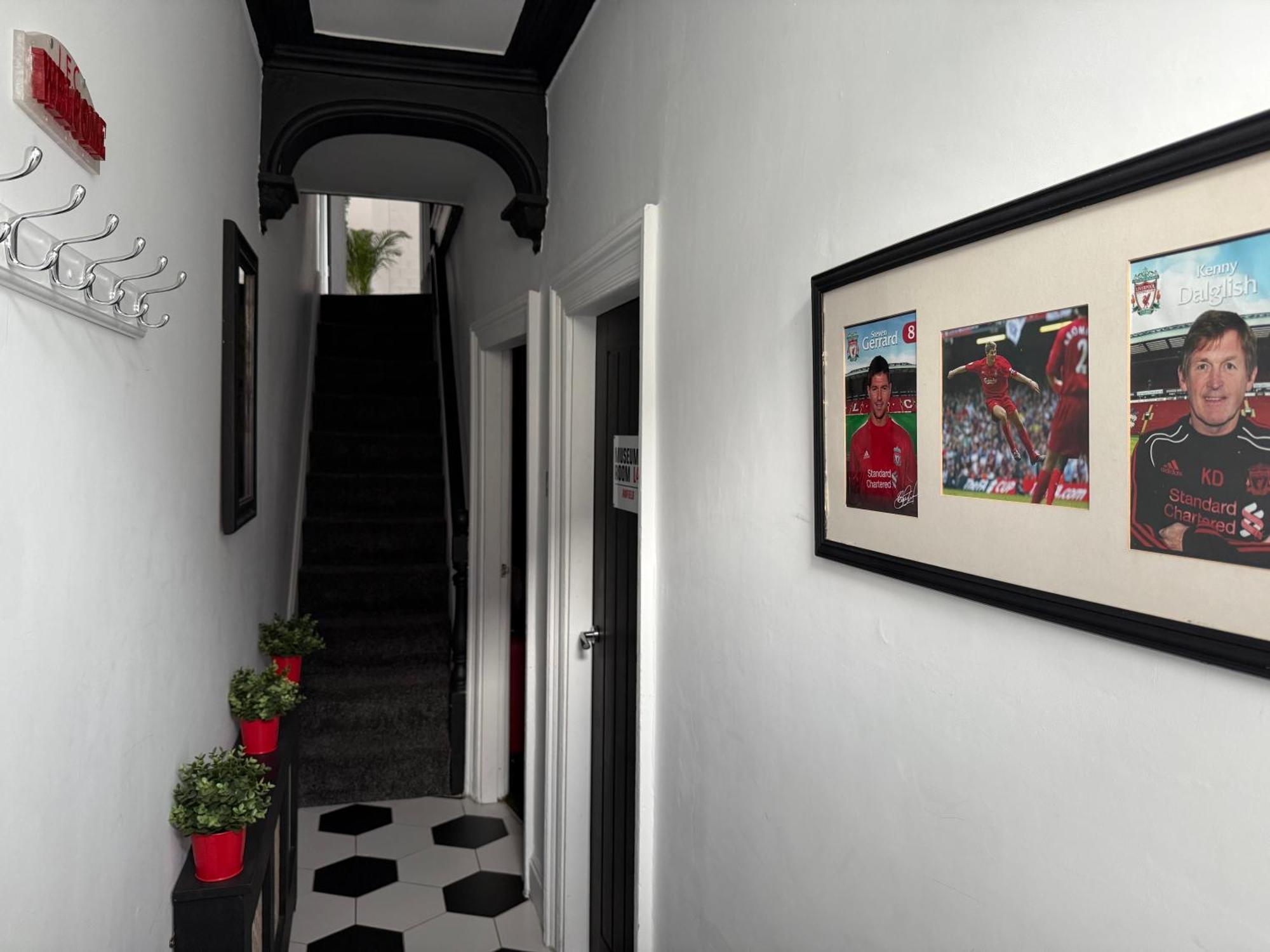 利物浦Anfield Abode - Entire Lfc Themed House别墅 外观 照片